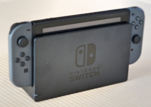 帰宅したら Nintendo Switch が鎮座してた